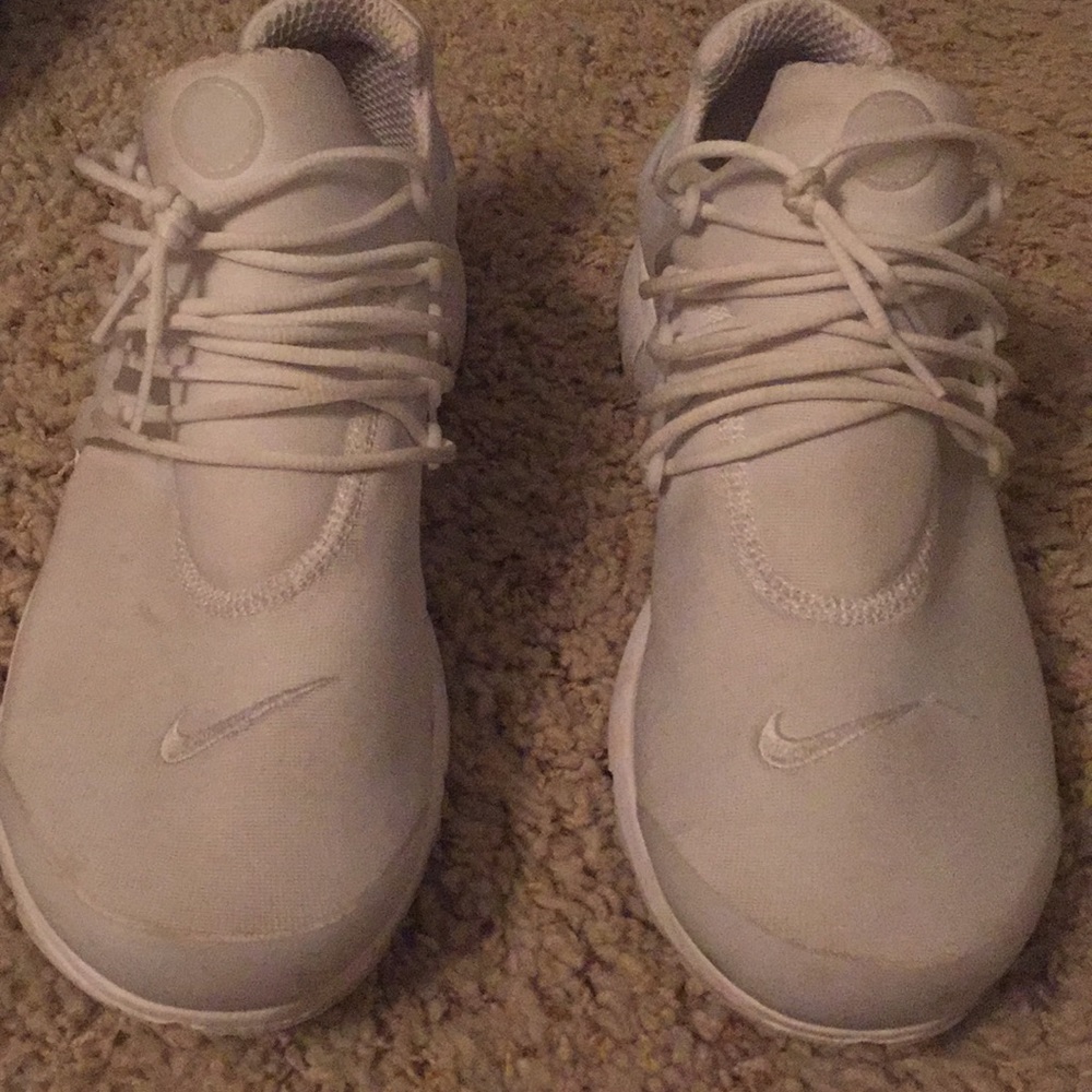 Men’s Nike sneaker
